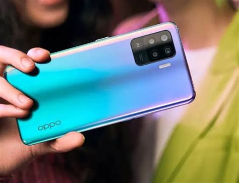 OPPO Reno5 F Dibekali Proteksi Gorilla Glass 3 Plus Dengan Layar AMOLED