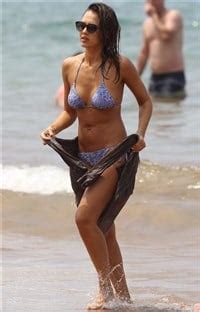 Jessica Alba Spring Break Bikini Beach Pics Day