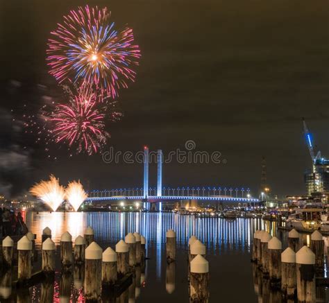 Harbour Fireworks display editorial image. Image of downunder - 102311865