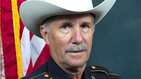 Texas Sheriffs Deputy Dies After Weeks Long Battle With Covid 19 Officer