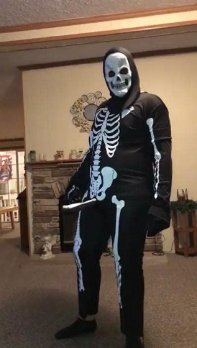 The Skeleboner Costume Will Surely Keep You Entertained Video Ebaum