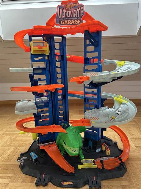Hot Wheels Ultimate Garage Canton Lucerne Tutti Ch