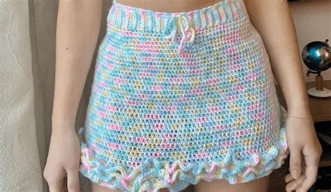 Mini Ruffle Skirt Crochet Pattern