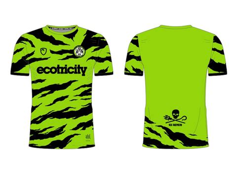 Forest Green Rovers 2021 22 Playerlayer Kits Revealed The Kitman