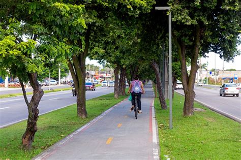 Durval De Góes Monteiro - Novo trecho da ampliação da Durval de Góes Monteiro é entregue em Maceió