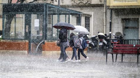 Euskadi Activa El Aviso Amarillo Por Lluvias Fuertes Y Granizo Para