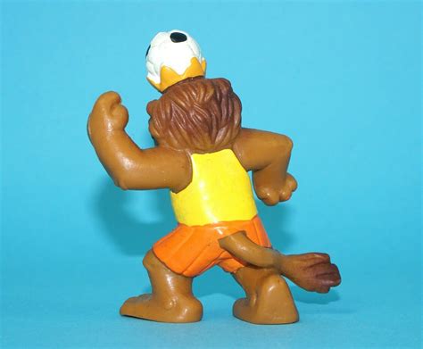 DISNEY BEDKNOBS & BROOMSTICKS PVC FIGURE DRIBBLE BOYS KING LEONIDAS LION BULLY - Boonsart shop