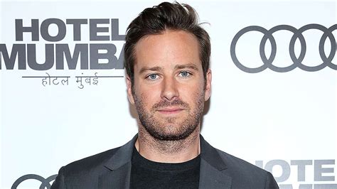 Armie Hammer rompe el silencio por primera vez sobre escándalos de