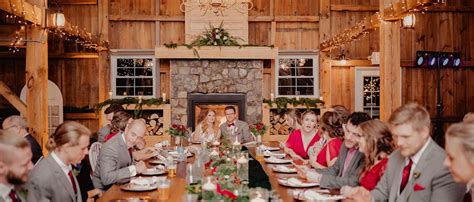 Wisconsin Winter Wedding | Harvest Moon Pond | Winter Wedding Venue in WI