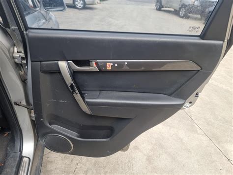 HOLDEN CAPTIVA CG 09 2006 11 2009 RIGHT REAR DOOR TRIM CX LX SX TYPE