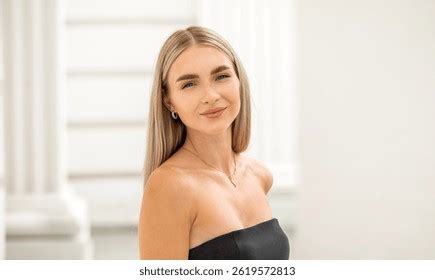 Jeune Fille Blonde R Sultats Millions Dimages Libres De Droits De Photos De Stock Et D