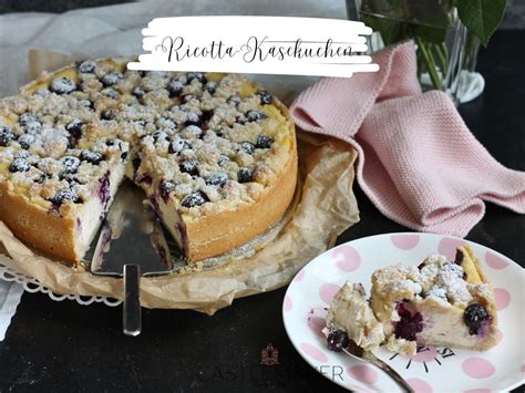 Super cremiger Ricotta Käsekuchen mit Streuseln und Heidelbeeren