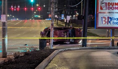 Driver Suffers ‘serious Injuries In Early Morning Crash Police Say