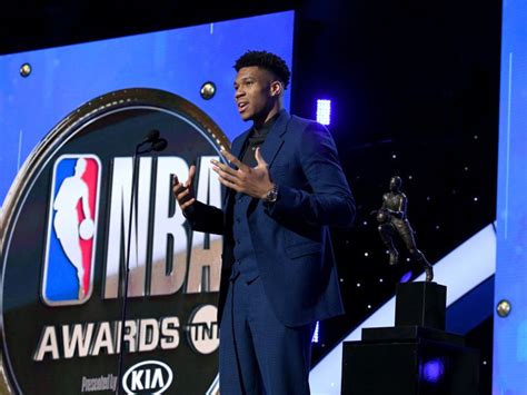 Giannis Antetokounmpo Named 2019 Nba Mvp Watchmen Daily Journal