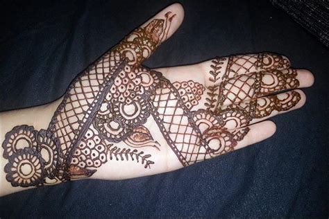 100 Gambar Henna Tangan Yang Cantik Dan Simple Beserta Cara Membuatnya