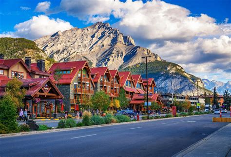 10 Most Beautiful Small Towns in Alberta