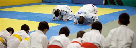 Prestito Sociale La Storia Di Gianni Maestro Di Judo A Scampia