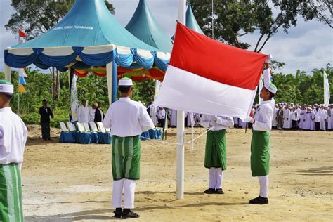 Wabup Rohil Hadiri Upacara Peringatan Hari Santri Nasional Di Ponpes