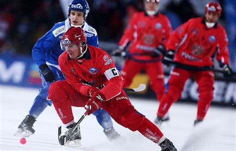 Россияне стали десятикратными чемпионами мира по хоккею с мячом ...