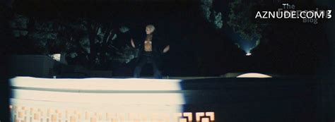 Miley Cyrus Sexy And Nude Shows Off Her Hot Tits And Butt In Her Flowers Song Video AZNude