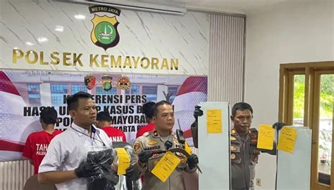 Utang Rp130 Ribu Pemicu Duel Sopir Bajaj Dan Jukir