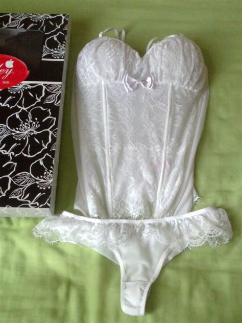 Alessandra Tomaz Consultora de Vendas Vários Modelos de Conjuntos de Lingerie Aceito