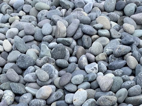 Black Mexican Beach Pebbles - Riverbend - Kansas City's Bulk Gravel ...