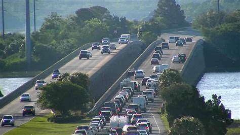 Hilton Head Sc Bridge Crash Causes Us 278 Traffic For Hours Hilton