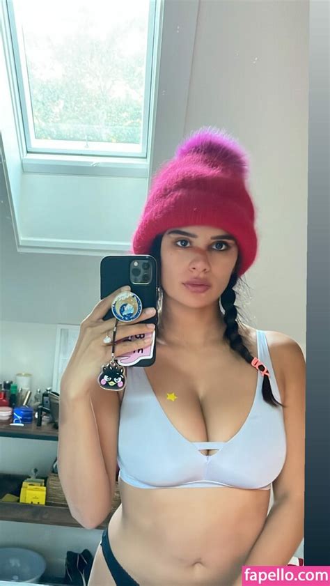 Crazy Jane Diane Guerrero Doom Patrol Nude Leaked Onlyfans Photo