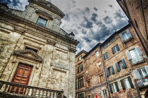 Premium Photo | San martino church in siena italy