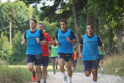 Clermont Foot 63 on Twitter Séance de fractionné pour clôturer