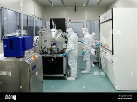 Focused Ion Beam High Resolution Stock Photography And Images Alamy