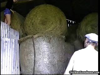 Old Farmer Hotntubes Porn