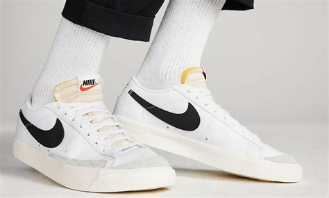 Giày Nike Blazer Low 77 Vintage White Black Da6364 101 Authentic Shoes