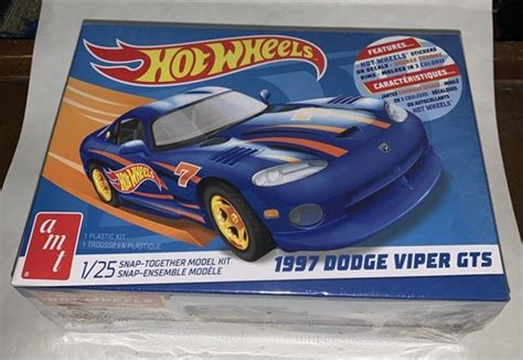 Amt Hot Wheels Dodge Viper Gts Snap Together Model Kit Amt M New Ebay