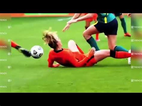 Inappropriate Moments In Women S Sports Youtube