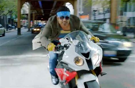 Abhishek, Aamir, Uday's thrilling bike stunts in 'Dhoom 3'