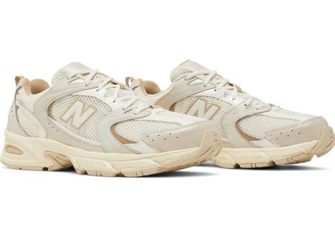 New Balance Beige Angora Garage