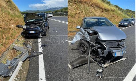 Cosenza Incidente Stradale Lungo La Un Ferito