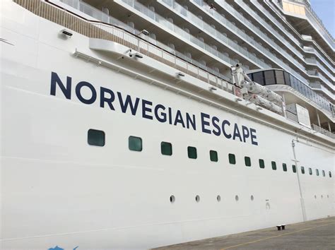 NCL - Escape a floating canvas - Romantic Travel Concierge