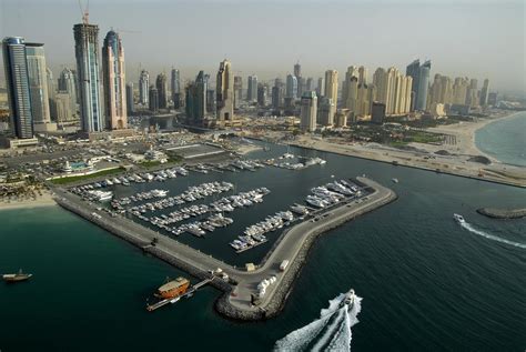 famous buildings in dubai | Unique Things