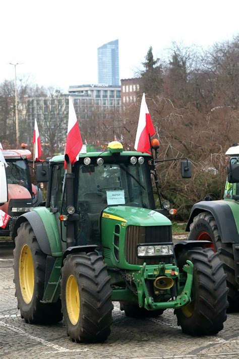 Protest Rolnik W We Wroc Awiu Lutego Gazeta Wroc Awska