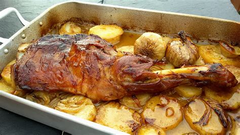 Deliciosa Paletilla De Cordero Al Horno Con Patatas El Plato Perfecto