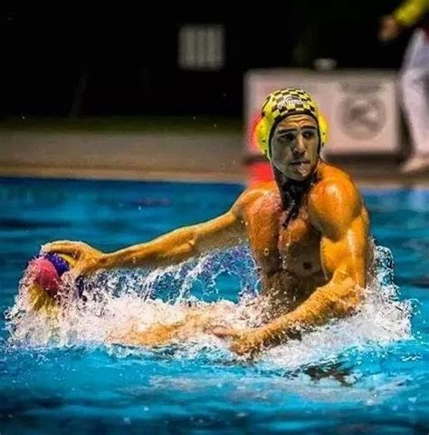 Pin By Arnaldo Artigas On Esportes Water Polo Water Sports Team Photos