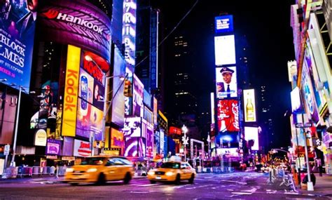 Top 5 Best Broadway Shows in NYC [2020 Reviews]