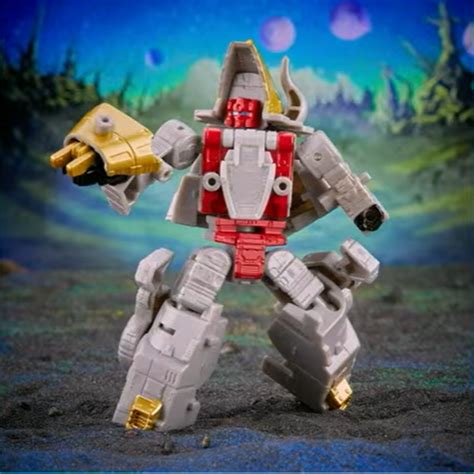 Hasbro Pulse Con Reveals For Legacy Evolution With Tarn Hot Shot Core Class Dinos New Junkion