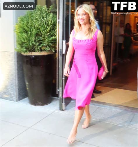 Reese Witherspoon Sexy Seen Flaunting Her Hot Cleavage In Pink At The Where The Crawdads Sing