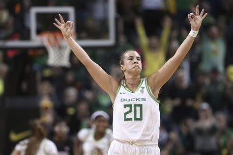 Sabrina Ionescu, Ducks cruise past Stanford