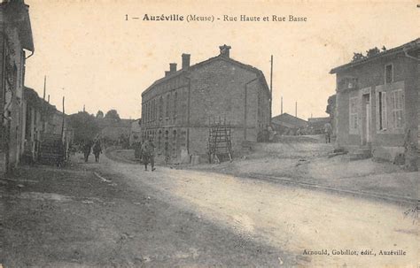 Clan Jaulnay Gare de Clan à Aulnay Cartorum