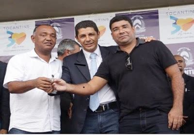 Deputado Valdemar Junior avalia entrega de nova viatura para segurança